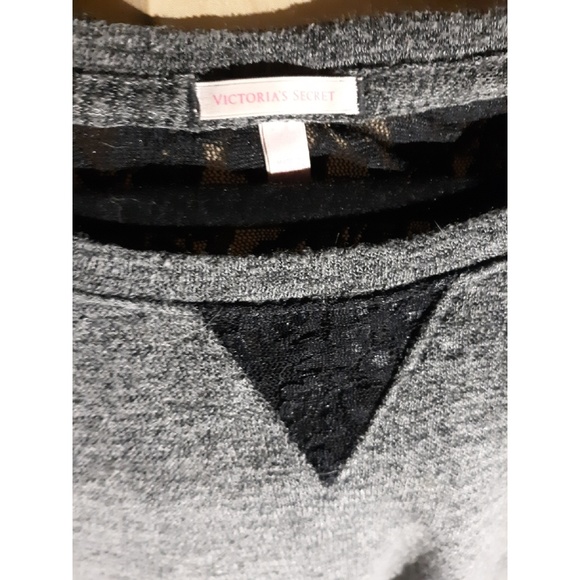 Cropped Sweater - Picture 2 of 3